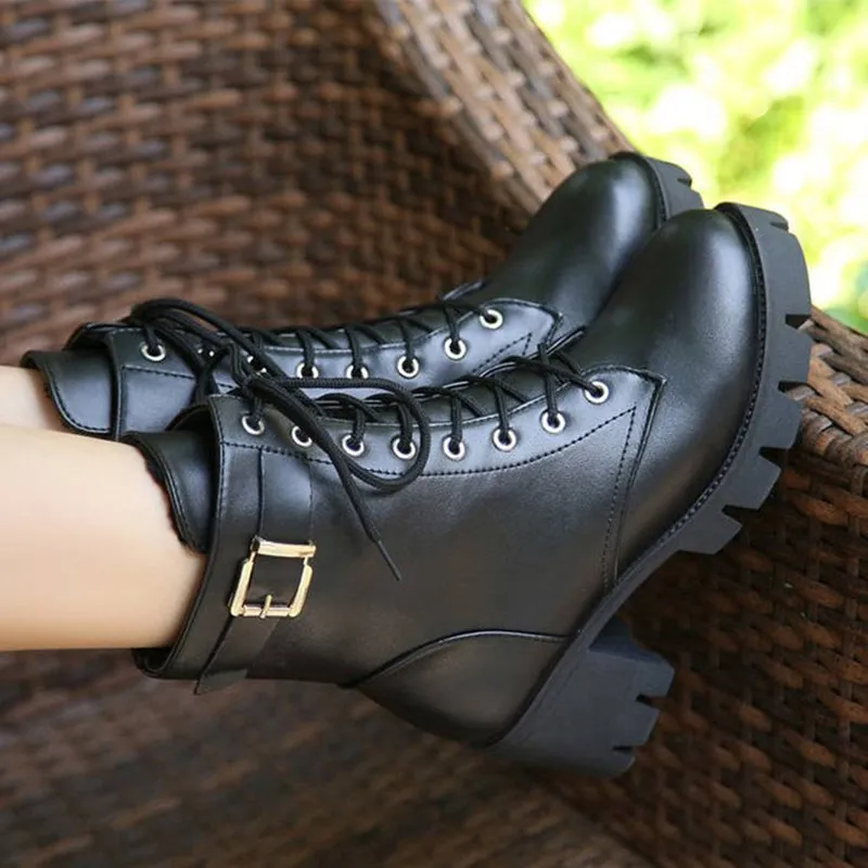 Block chunky heels lace-up booties