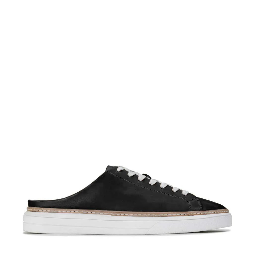 BRIGHT SLIP ON SNEAKER