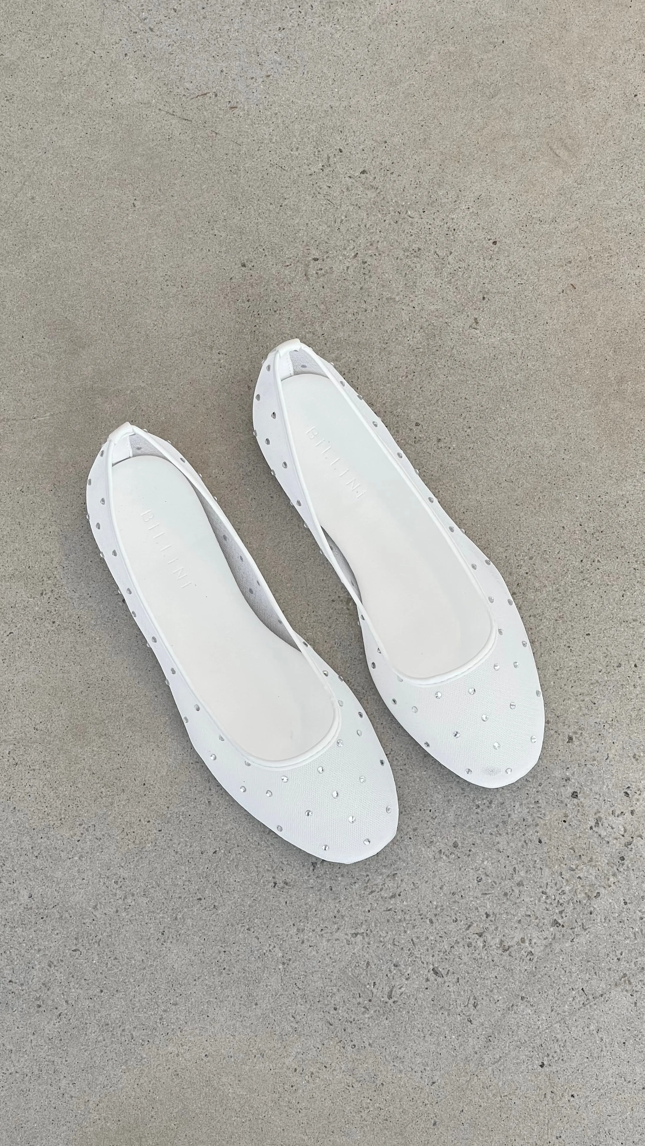 Gerani Flats - White Mesh Diamante