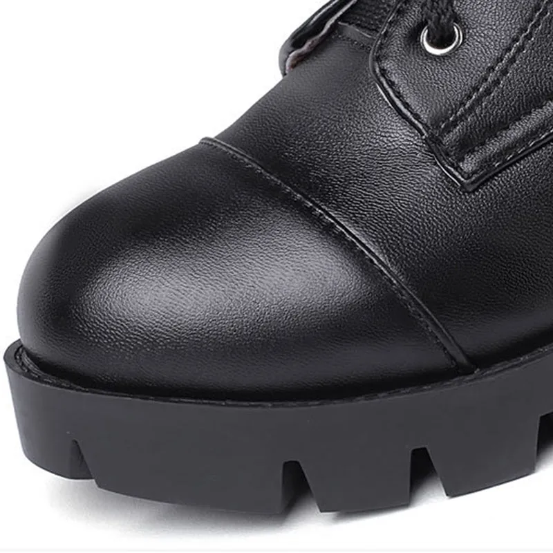 Women‘s chunky heels combat boots