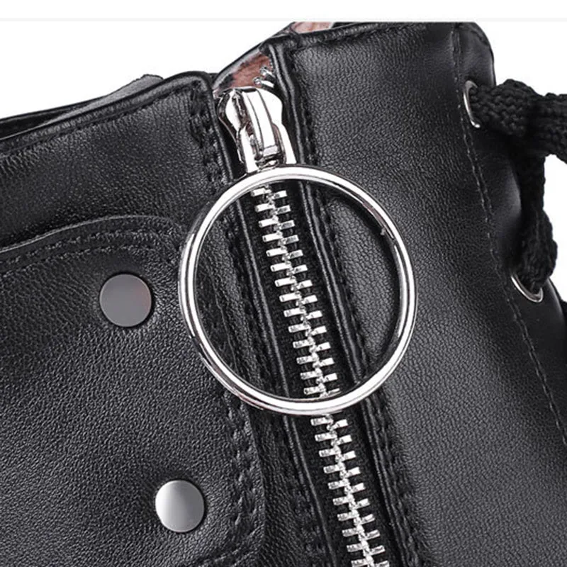 Women‘s chunky heels combat boots