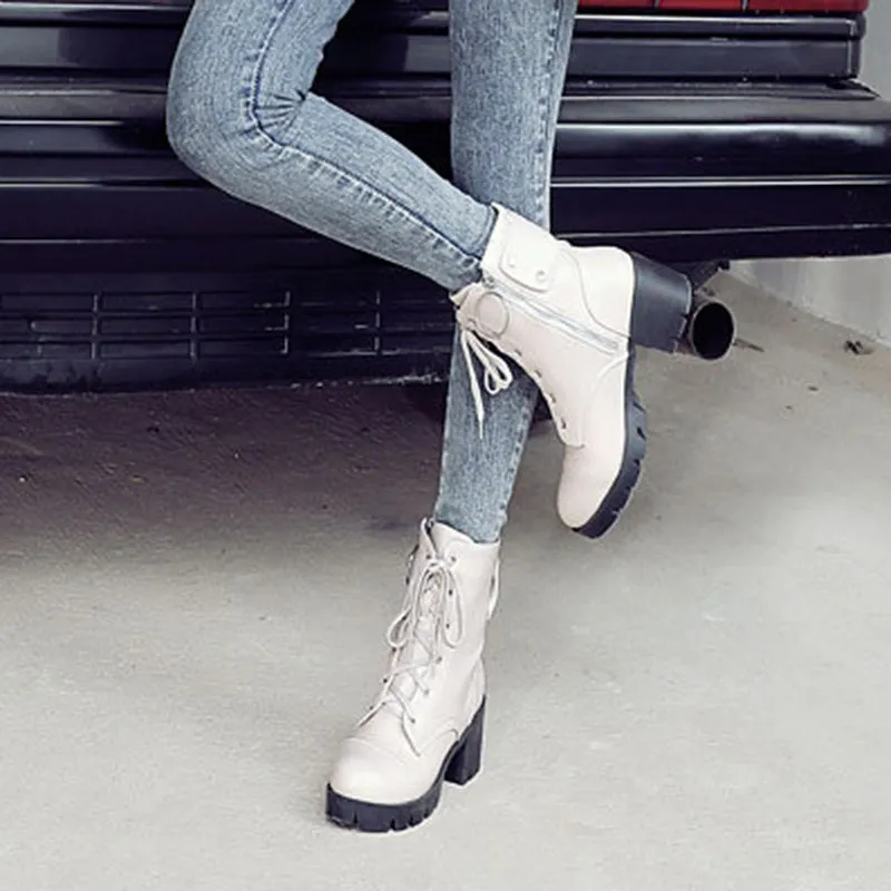 Women‘s chunky heels combat boots